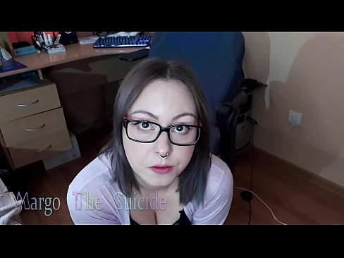 ❤️ Sexy dievča s okuliarmi hlboko fajčí vibrátor na kameru ❤️❌ Jedinečné porno na nás ❤